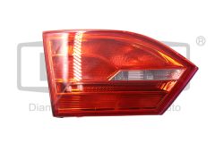 Лампи Задна част Ляво 5C6945093A 89451052302 VW Jetta DPA