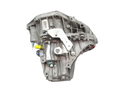 Скоростна кутия Нов оригинал TL4080 320104096R Renault Captur 1.5 dCi