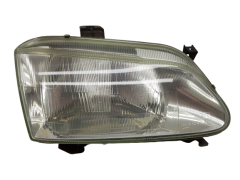 Фарове Вдясно 260101792R Megane Scenic Renault Valeo 4868