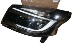 Фарове Ляво Нов оригинал 260602422R Renault Trafic 3