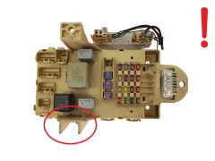 Кутия с предпазители Toyota 82730-0D040 20831