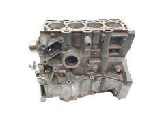 Блок на двигателя K9K276 K9KF276 1.5 dci Nissan NV200 Renault