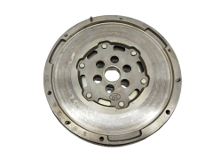 Двумасова ремъчна шайба 9812079680 1.6 E-HDI 8v Citroen Peugeot 308 5008 2