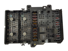 Кутия с предпазители Dodge P04707784AB