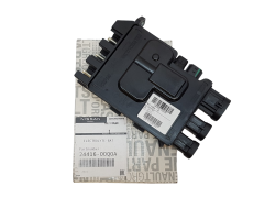 Кутия с предпазители Renault Opel Nissan 2441600Q0A 243501820R Оригинал