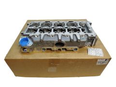 Глава на двигателя Citroen Peugeot 1623158880 Оригинал