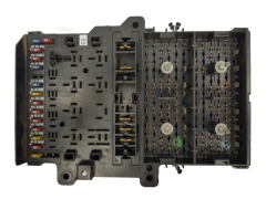 Кутия с предпазители Chrysler Dodge P04707994AE 19636