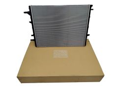 Радиатор Нов оригинал 214109491R Renault Master 4