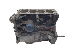 Блок на двигателя K4MD800 K4M800 1.6 Renault Clio 3 7701475794 S16