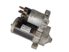 Стартер 233000779R M00T46572ZT Mitsubishi Renault