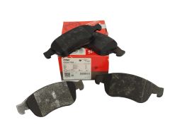 Спирачни накладки Преден край Направете Renault 410607115R GDB1789 TRW