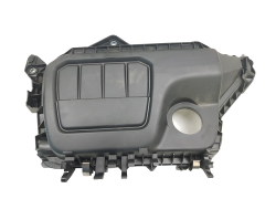 Капак на двигателя 175B13123R 93452561 1.6 dci Renault Trafic 3 Nissan Opel Fiat