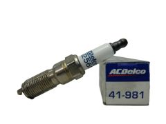 Запалителна свещ 41-981 ACDelco Cadillac Buick GMC