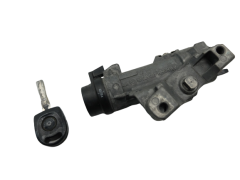 Превключвател за запалване VW Polo Passat Fox 4B0905851N 4B0905849