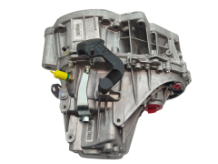 Скоростна кутия Нов оригинал TL8016 TL8B016 320108363R Dacia Duster 2.0 4x4