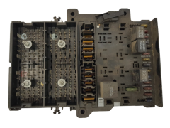 Кутия с предпазители Chrysler P4707794 19654