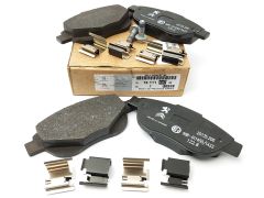 Спирачни накладки Преден край Оригинал Citroen Peugeot Belingo C4 207 307 1611140780