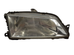 Фарове Вдясно Peugeot 306 6205K5 60975830 Valeo 4818