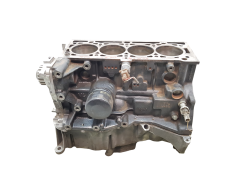 Блок на двигателя K4MT760 1.6 16v Renault Scenic 2 Megane 2 K4M760 S29
