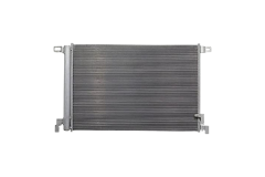 Кондензатор на климатика Направете VW Audi 4M0816421B 28160000201 Vika