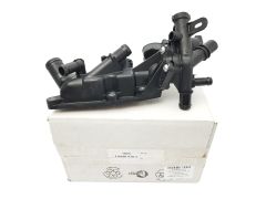 Корпус на термостат Нов оригинал Renault Clio 4 Megane 4 1.2 TCe 110600353R