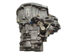Скоростна кутия Нов оригинал ND0009 8200361232 Renault Megane 2 2.0T