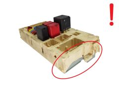 Кутия с предпазители Lancia 51736623 NPL 60660091 Magneti Marelli