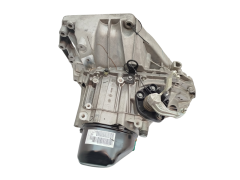 Скоростна кутия Нов оригинал JH3341 JR5132 Nissan Qashqai 1.6