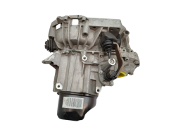 Скоростна кутия Нов оригинал JH3088 JH3385 320106846R Dacia Logan Sandero 2