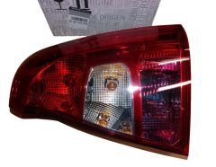 Лампи Права Нов оригинал 8200744759 Dacia Logan