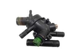 Корпус на термостат 7701474249 Renault 1.9 D 8178