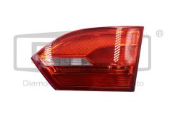 Лампи Задна част Права 5C6945094 89451052602 VW Jetta DPA