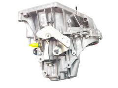 Скоростна кутия Нов оригинал TL4359 320109290R Renault Captur 1.3 TCE