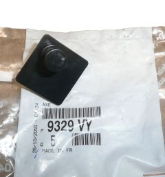 Клип Нов оригинал 9329.VY 9329VY Citroen Peugeot
