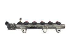 Релса за впръскване Renault Bosch 8200661279 0445214153 0281002753 2.0 DCI 60