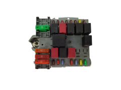 Кутия с предпазители Fiat 51775688 0051775688057657 19879
