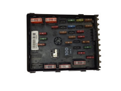 Кутия с предпазители 3C0937125 6359-2777 VW SEAT Audi 19840