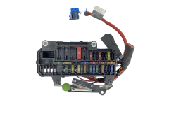 Кутия с предпазители BMW 61136900583-03 10688710