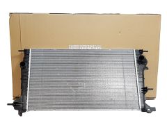Радиатор Renault Megane 3 214100016R Нов оригинал