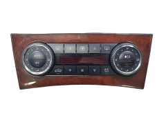 Арматурно табло A/C Mercedes-Benz C A2038303685