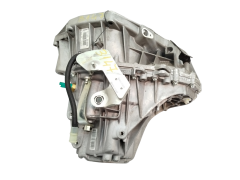 Скоростна кутия Нов оригинал TL4075 TL4B075 320103562R 1.5 dCi Dacia Duster