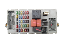 Кутия с предпазители Fiat Punto 2 46774357 46774360