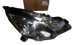 Фарове Вдясно Нов оригинал 1606930680 Citroen DS3