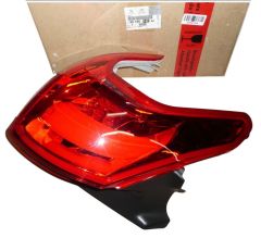 Лампи Права Оригинал 9678074280 Peugeot 2008