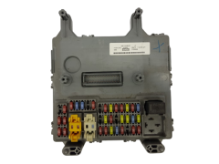 Кутия с предпазители Jeep 56010436AC