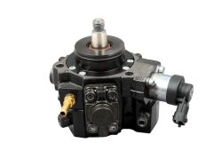 Впръскваща помпа Нов оригинал 1670000Q1T 167002972R Renault Nissan