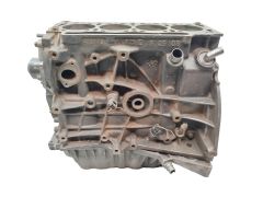 Блок на двигателя F9Q804 F9QE804 1.9 dCi Renault Scenic 2 7701476863