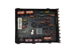 Кутия с предпазители 3C0937125 6359-2777 VW SEAT Audi 19501