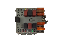 Кутия с предпазители Fiat 51763771 Delphi 20615