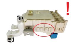 Кутия с предпазители Toyota 82730-52700 20681